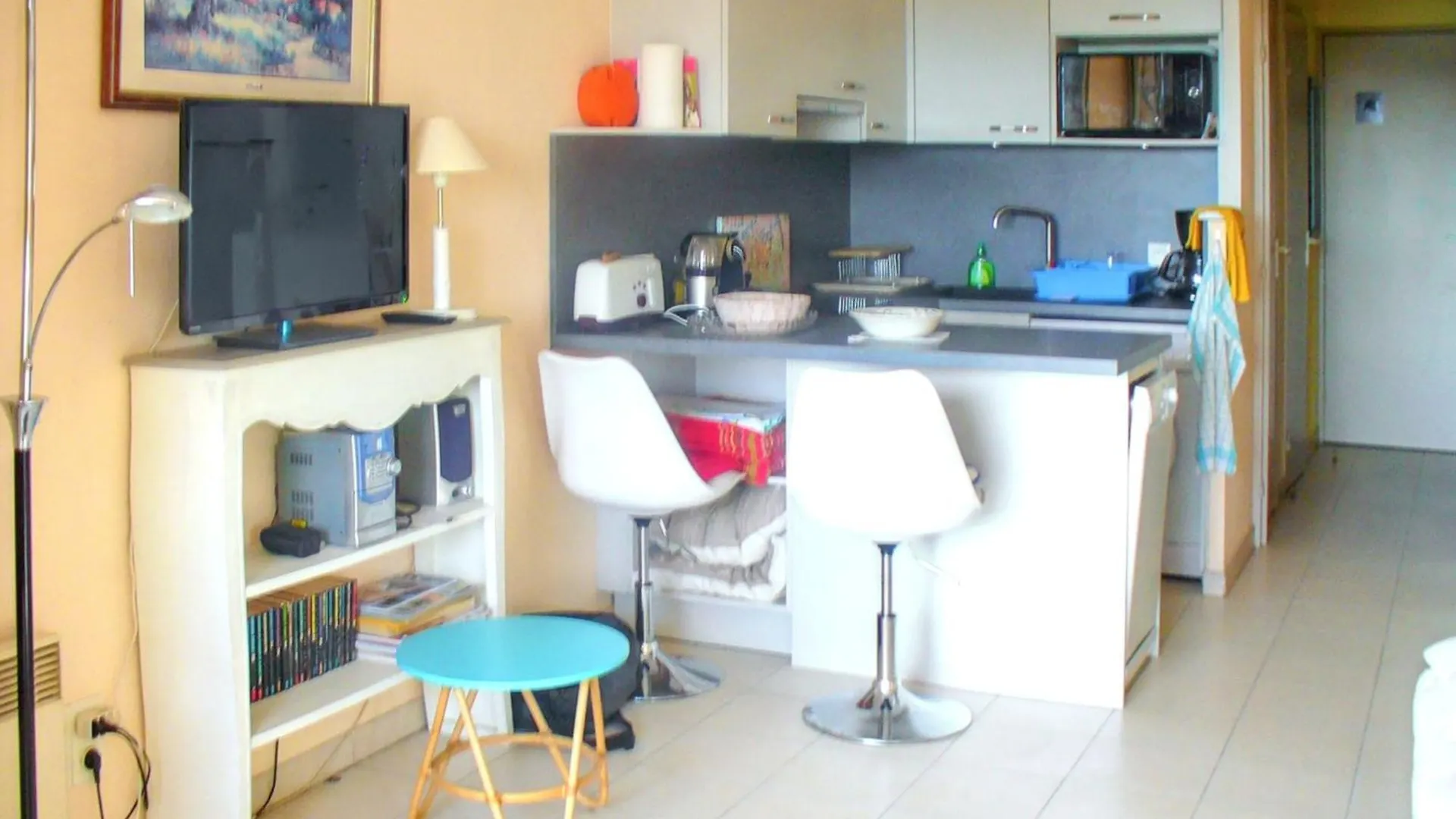 Appartement D'Une Chambre A Gassin A 100 M De La Plage Avec Vue Sur La Mer Et Piscine Partagee צרפת